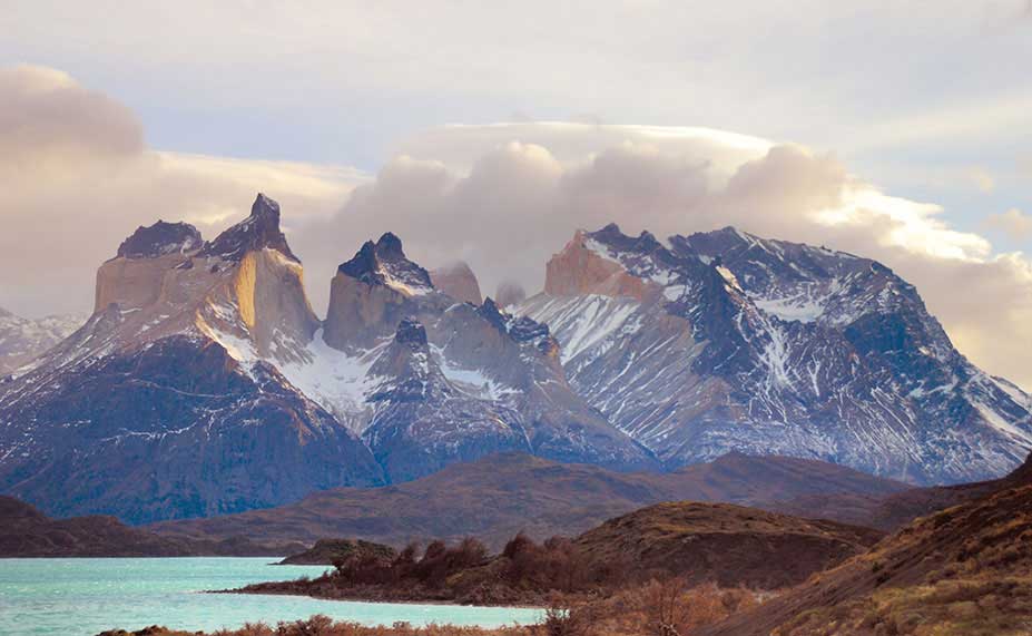 Los Cuernos - Torres del Paine Park